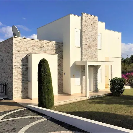 Beautiful Private 4 Bed Villa With Amazing Views In Peaceful Location Villa *