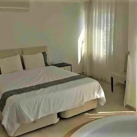 Villa Beautiful Private 4 Bed Villa With Amazing Views In Peaceful Location *