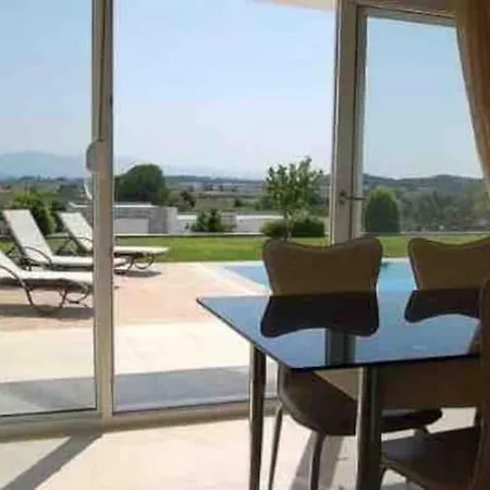 Beautiful Private 4 Bed Villa With Amazing Views In Peaceful Location Villa *